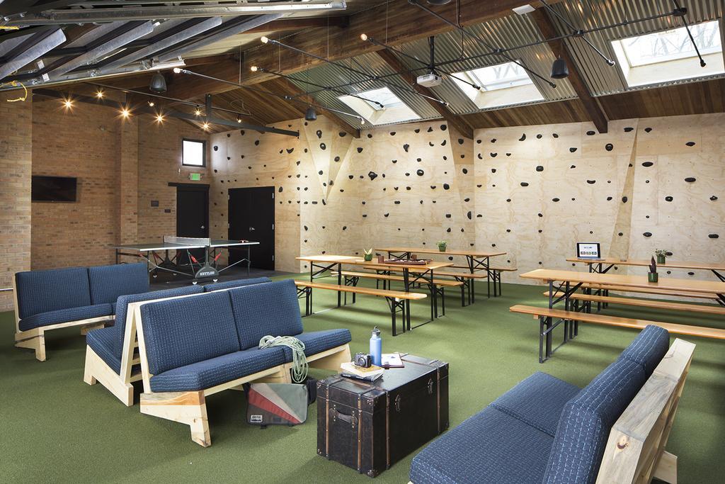 Basecamp Boulder 호텔 외부 사진