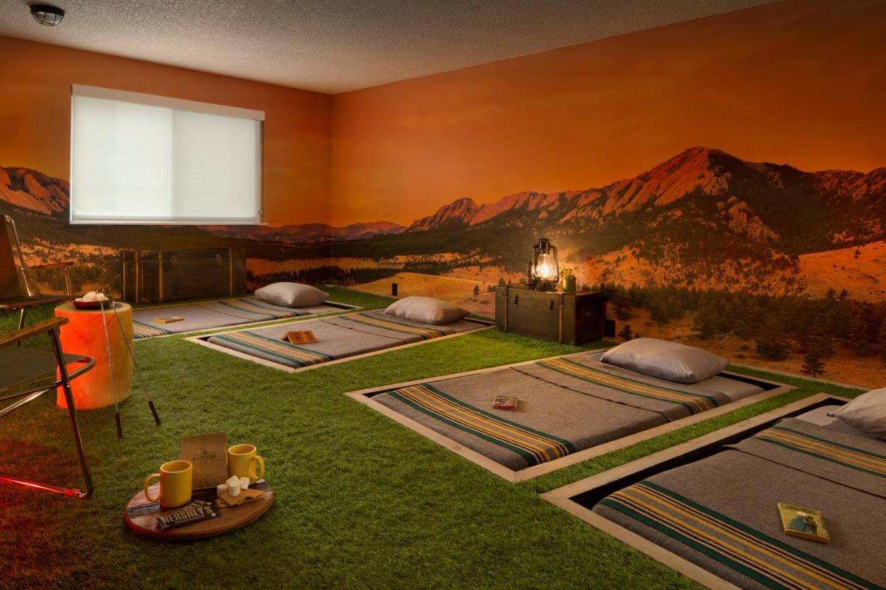 Basecamp Boulder 호텔 외부 사진